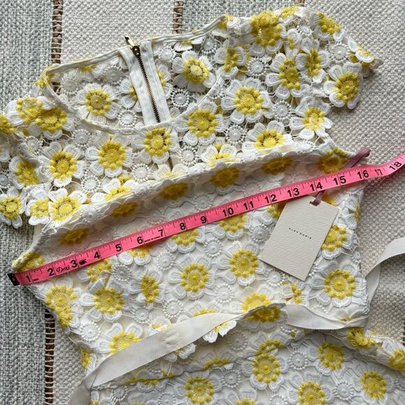 Alex Marie White Yellow Floral Shirt Sleeves Midi Dress Women’s Size 2 - Picture 7 of 9